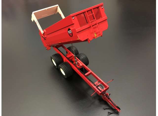 AT-Collections | Beco Beco | AT3200501 | 1/32 | Beco Super 1800 Agricultural Tipper Trailer | 
